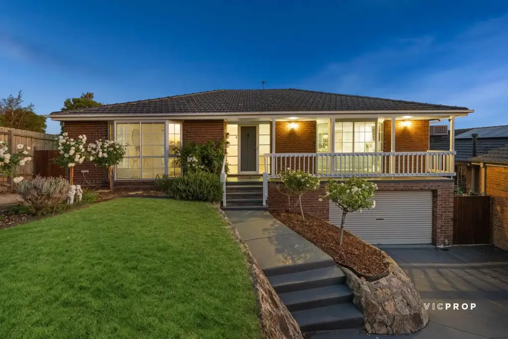15 Ormonde Road, Ferntree Gully, VIC 3156
