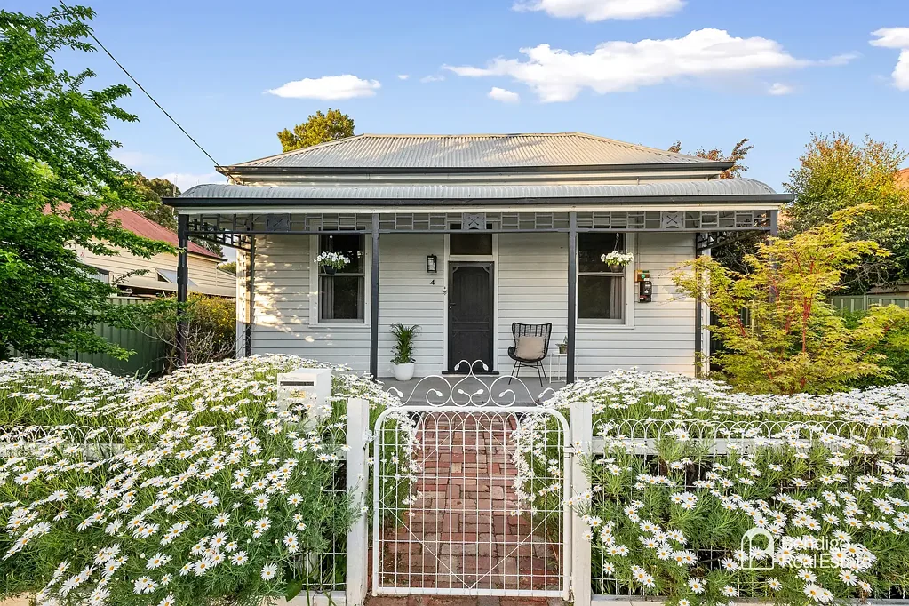 4 Gleeson Street, White Hills, VIC 3550