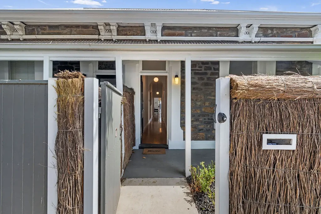 Unley 3房  LAST OPEN THIS WEEKEND - CLOSING OFF OFFERS SAT 1AUG - 5pm