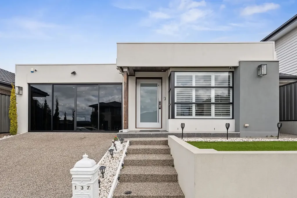 137 Fairways Boulevard, Craigieburn, VIC 3064