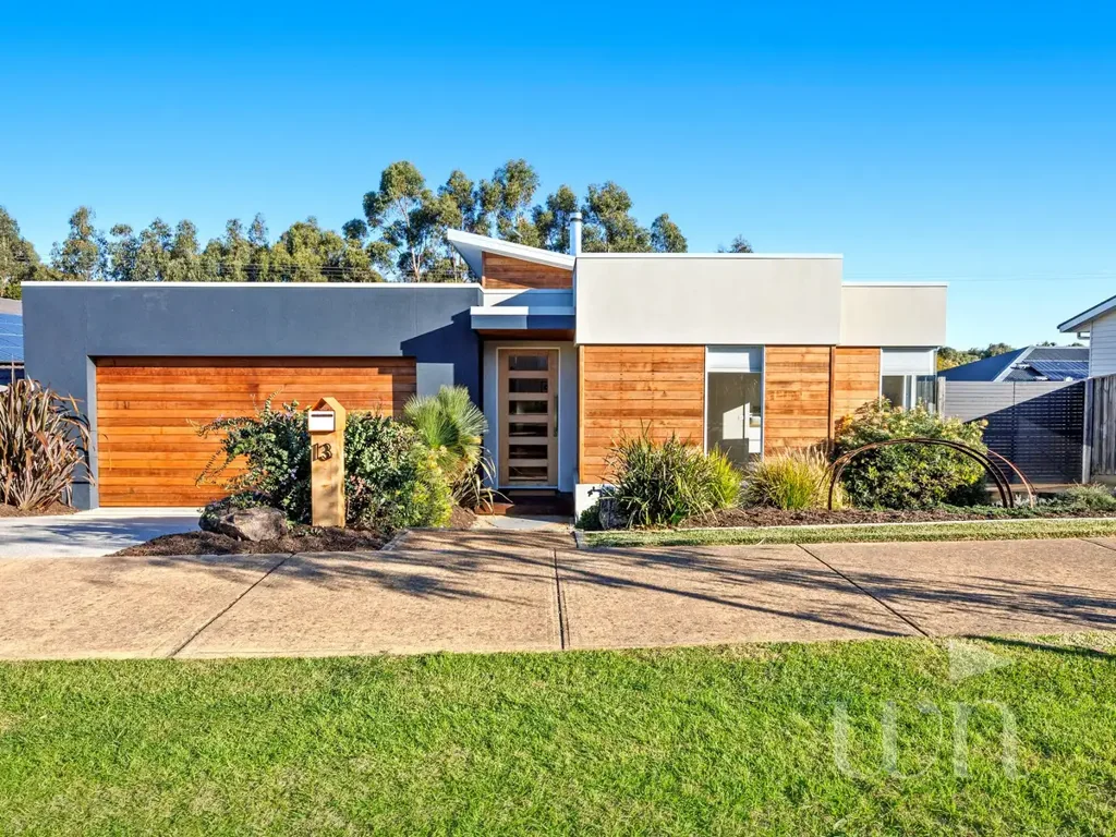 13 Sefton Grange, Mount Martha, VIC 3934
