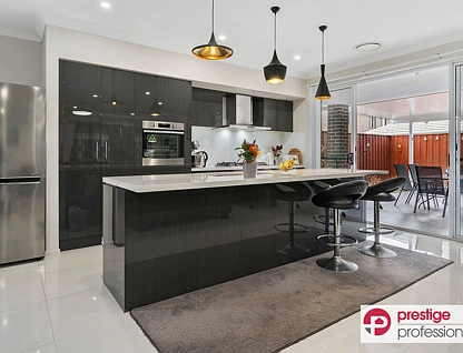 6 Terracotta Road, Moorebank, South Western Suburbs, 4 phòng ngủ, 2 phòng tắm, House
