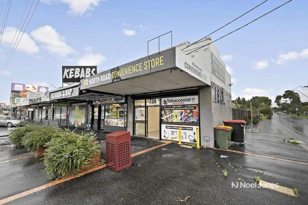 Ormond 2 Slaapkamer Prime Corner Versatility  Business Potential Meets Modern Living