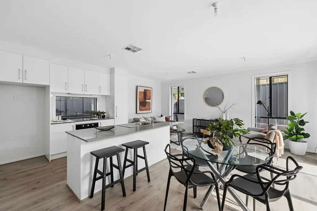 Mount Barker 3房  Lightweight contemporary style with a lock-and-leave attitude