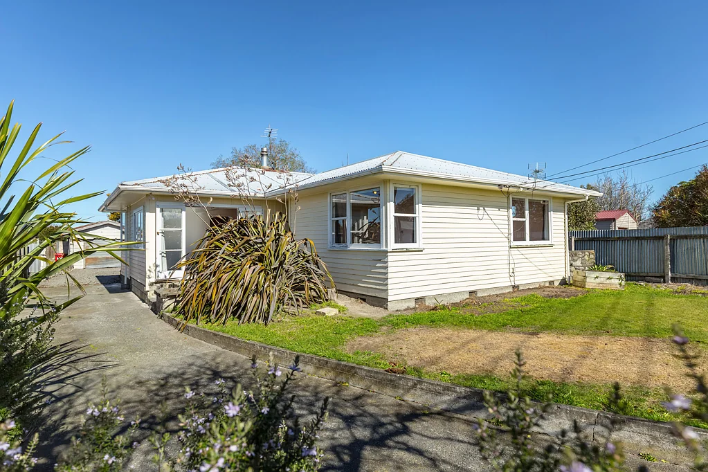 Masterton 3 Slaapkamer Perfect for first home buyers or investors!