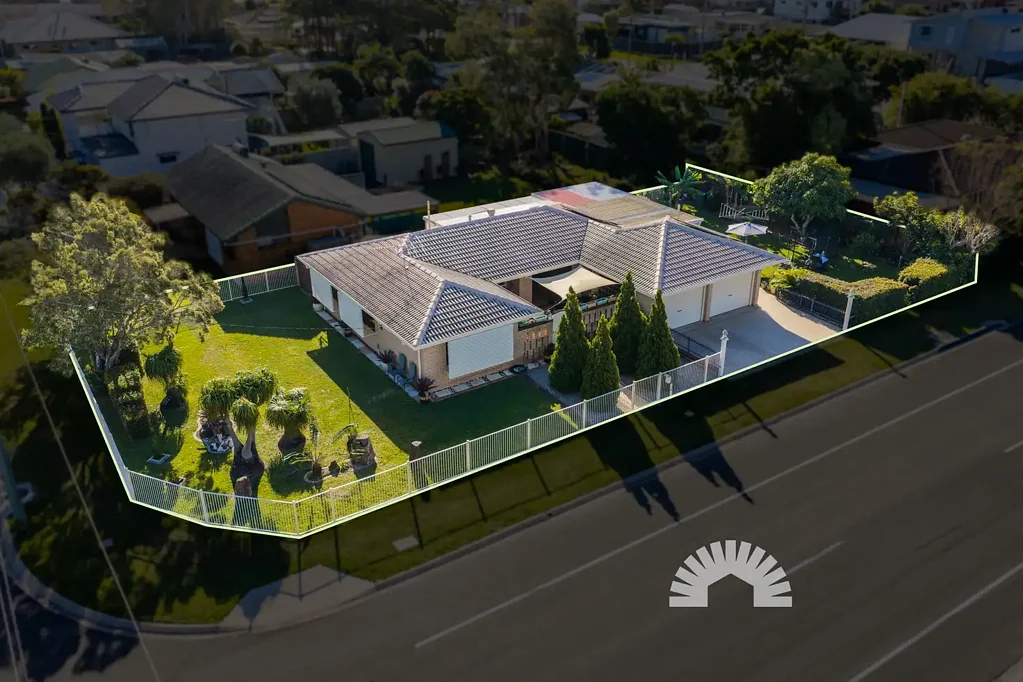Bellara 3બેડરૂમ Easy Coastal Living on a Fully Fenced Corner Block