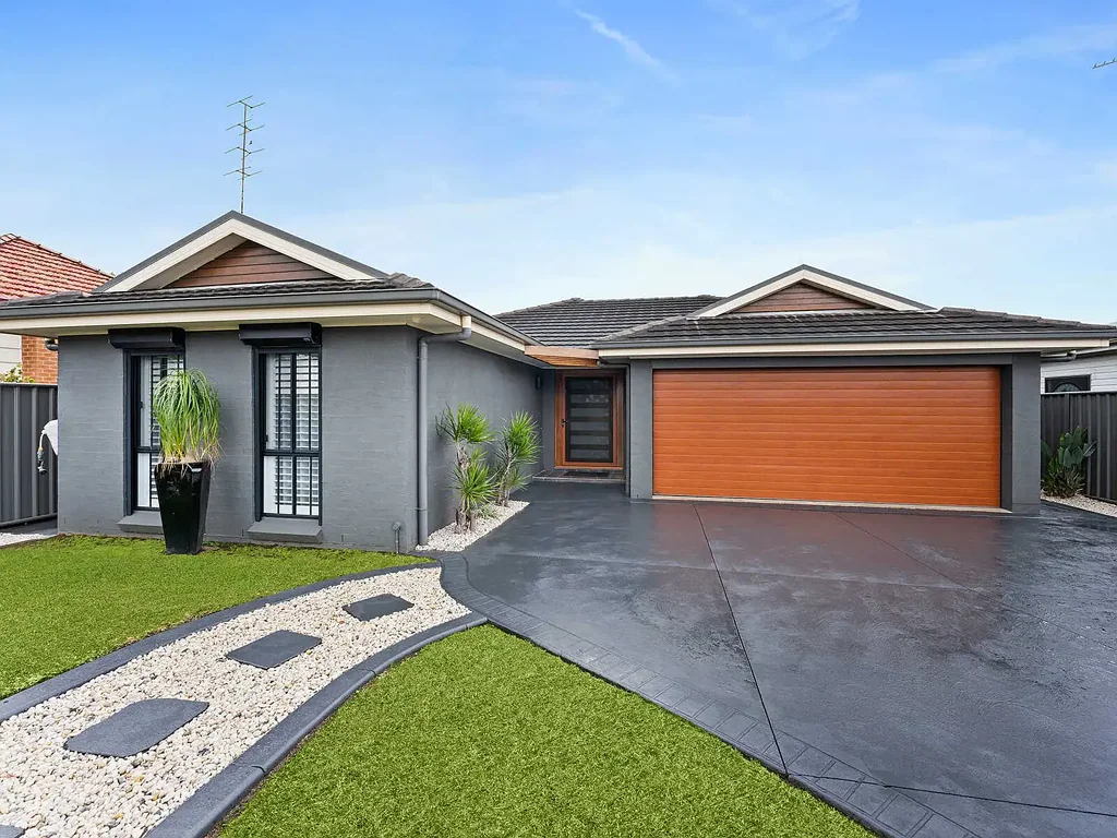 Towradgi 4ਬੈੱਡਰੂਮ Ultimate Beach Side Living with easy access to CBD