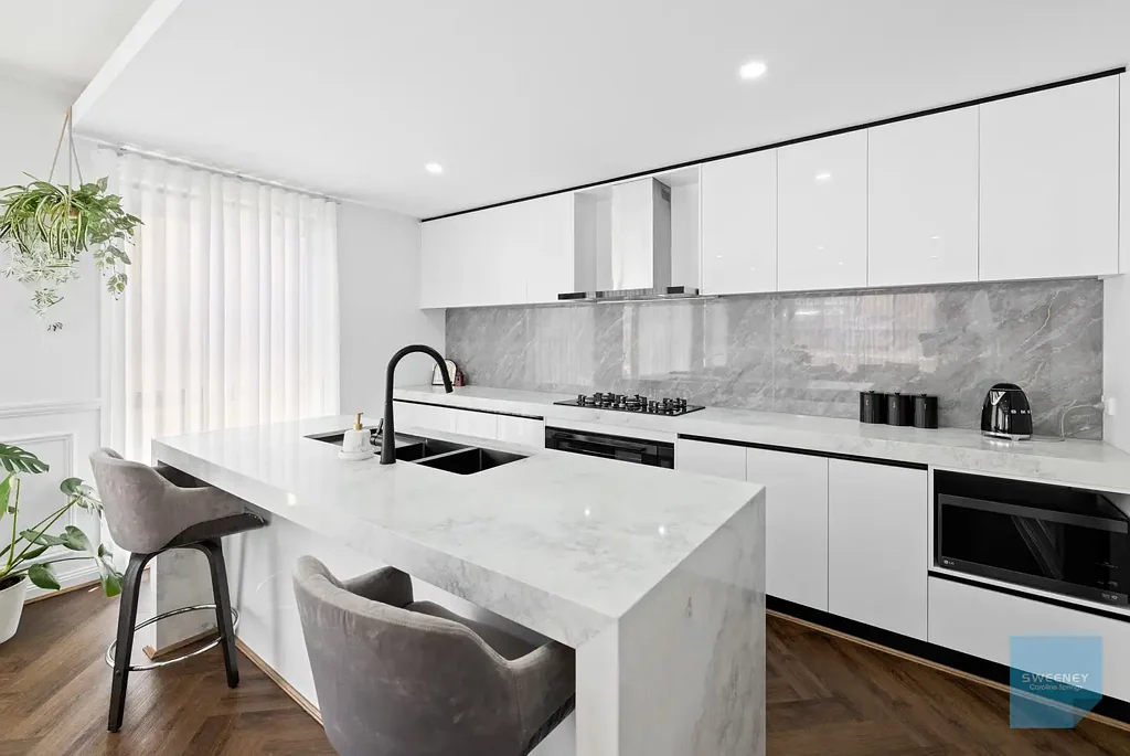 Fraser Rise 4ਬੈੱਡਰੂਮ Modern Family Excellence with Two Master Suites