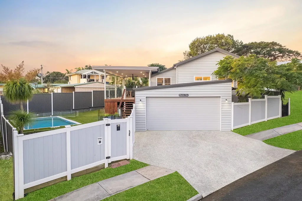 Labrador 4 Bedroom 'Mountain View' | A Landmark Home in One of Chirn Park's Tightly Held Pockets