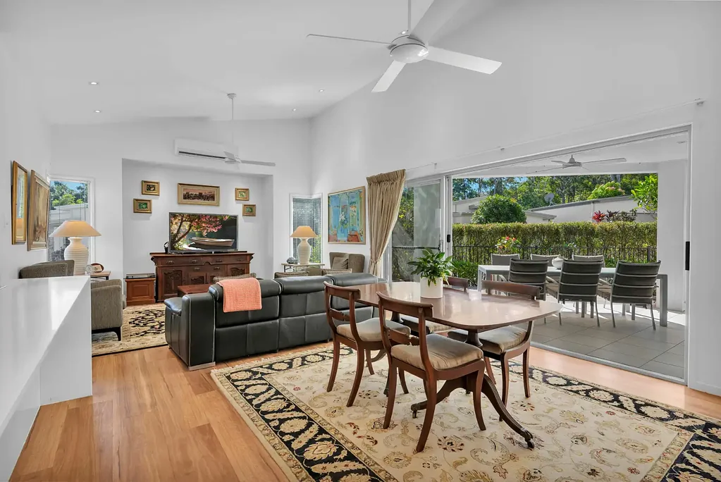 Forest Glen 2ਬੈੱਡਰੂਮ CORNER POSITION, BATHED IN NATURAL LIGHT, SUPERBLY DESIGNED!