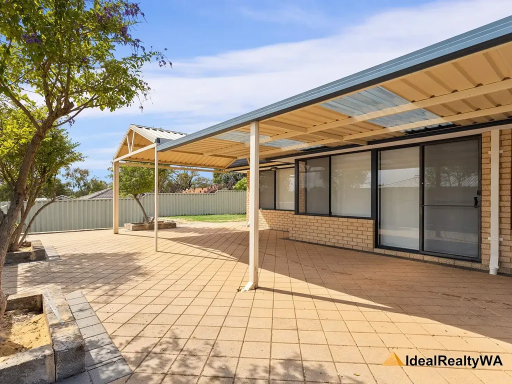 Beeliar 4 Slaapkamer Modern Family Living in the Heart of Beeliar and Walking distance to the parks