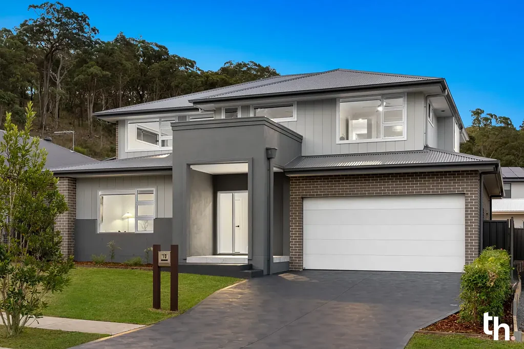 Cameron Park 5Kwarto Big on Space, Sharp on Style, Focused on Family Life