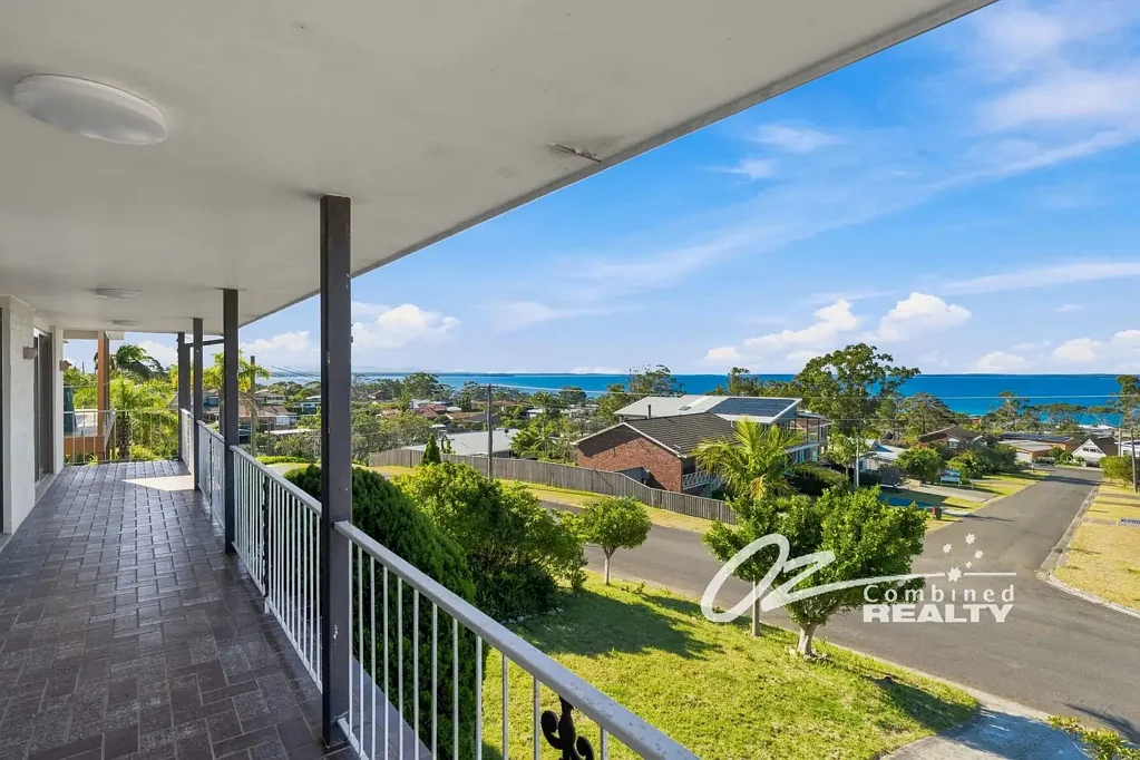 FOUR BEDROOM PROPERTY WITH OCEAN VIEWS