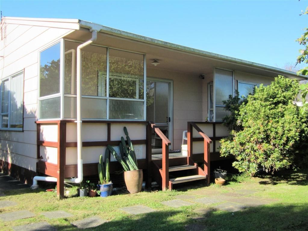 2/4 Elizabeth Street, Tauhara, Taupo, 3 chambres, 1 salles de bain