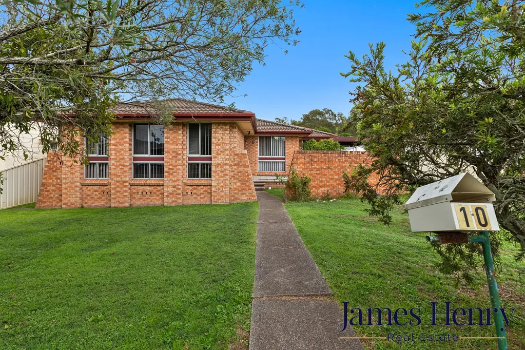 10 Sapphire Drive, Tarro, NSW 2322