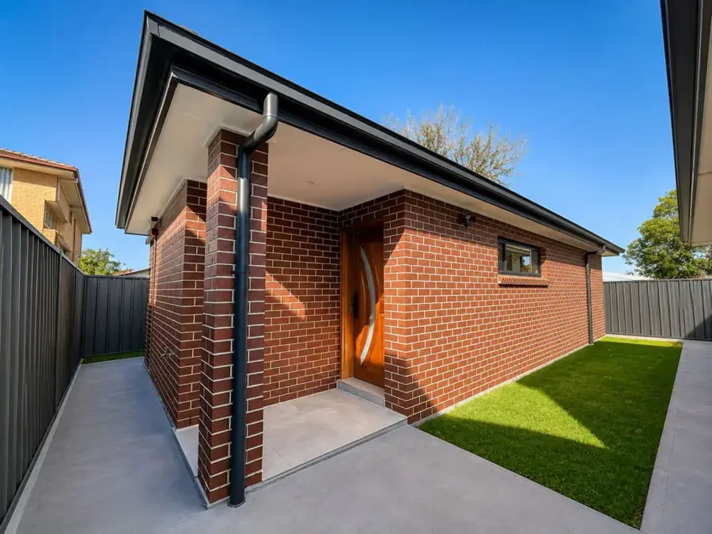Newly built 2 bedroom granny flat | Great location
