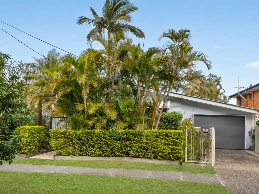 6 Kynance Street, Leichhardt, QLD 4305