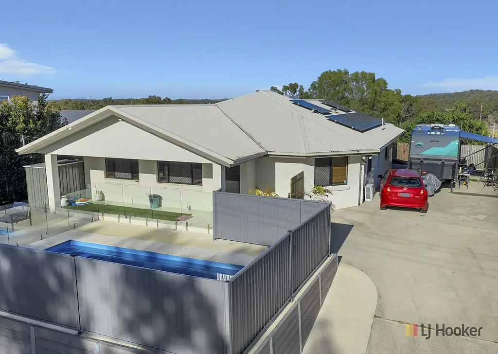 Boyne Island 4 Slaapkamer A Private Poolside Retreat with Room for the Family