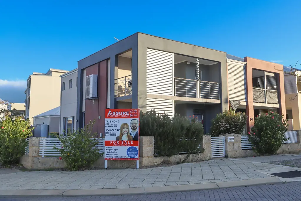 Atwell 3침실 Beautiful Townhouse in Convenient Location to all Amenities!