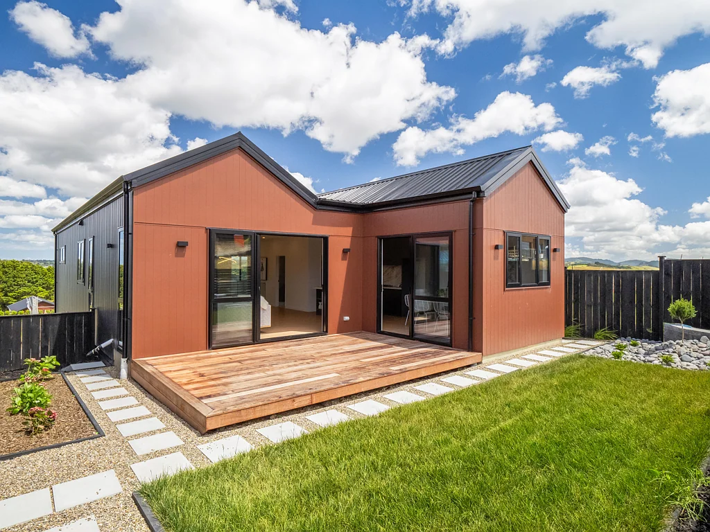 Warkworth 4Kwarto Brand New - Great Design & Elevated Outlook !!