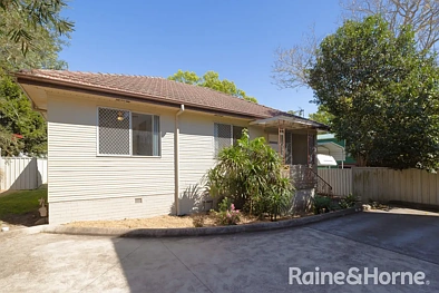Wallsend 3Zimmer FREESTANDING HOME | 377m2 BLOCK | RARE STRATA FIND
