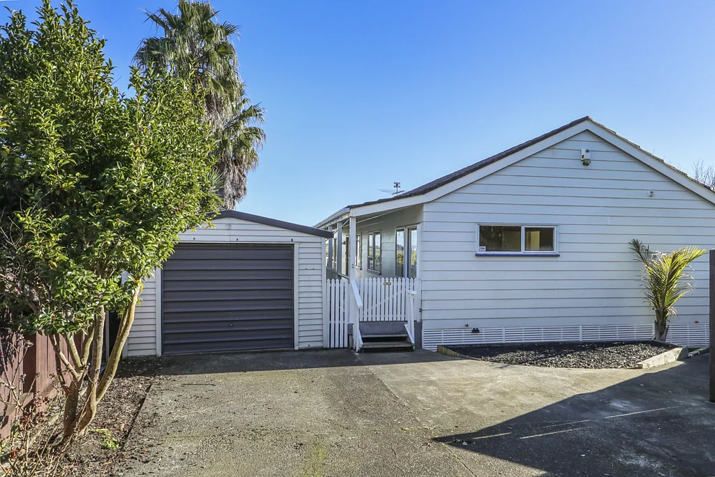 20 Rukumoana Place, Clendon Park, Manukau City, Auckland