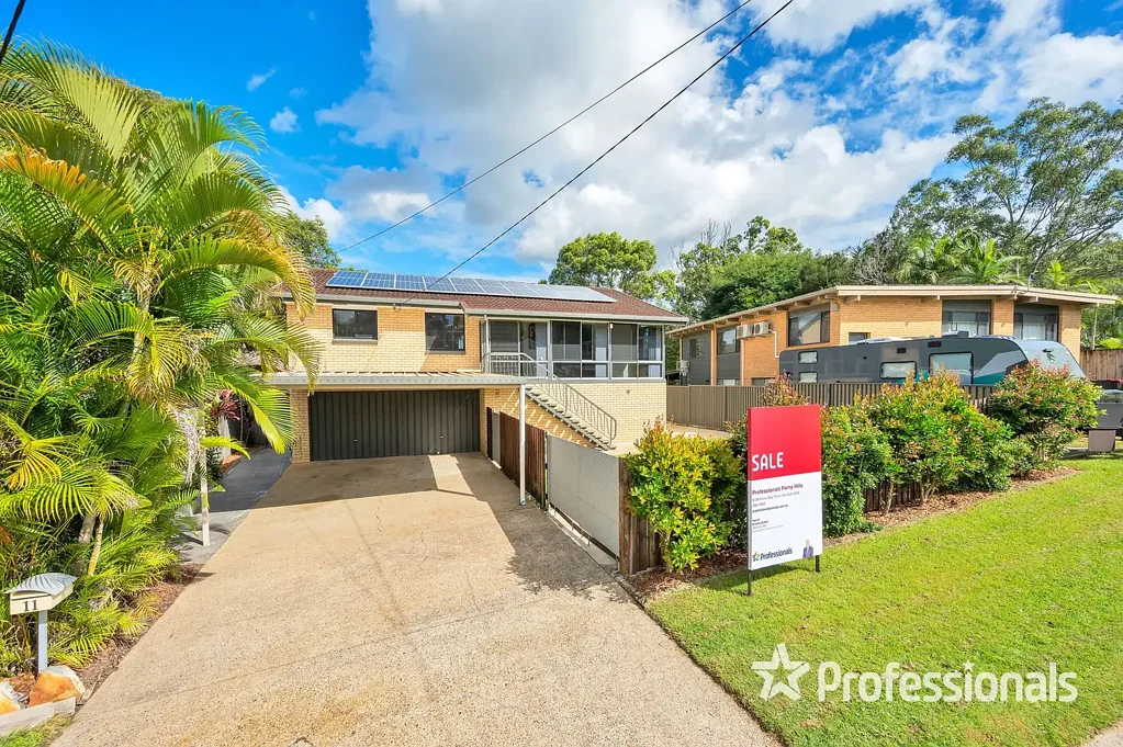 11 Tarawill Crescent, Ferny Hills, QLD 4055