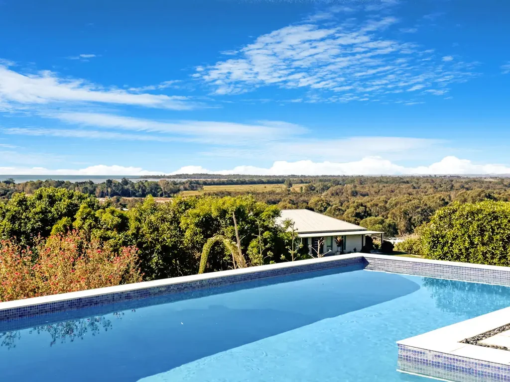 Dundowran Beach 4ห้องนอน Crème de la Crème, Panoramic Ocean Views...3291m2