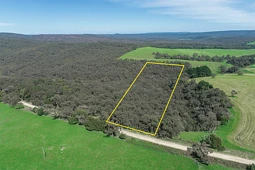 270 Moomowroong Road, Carlisle River