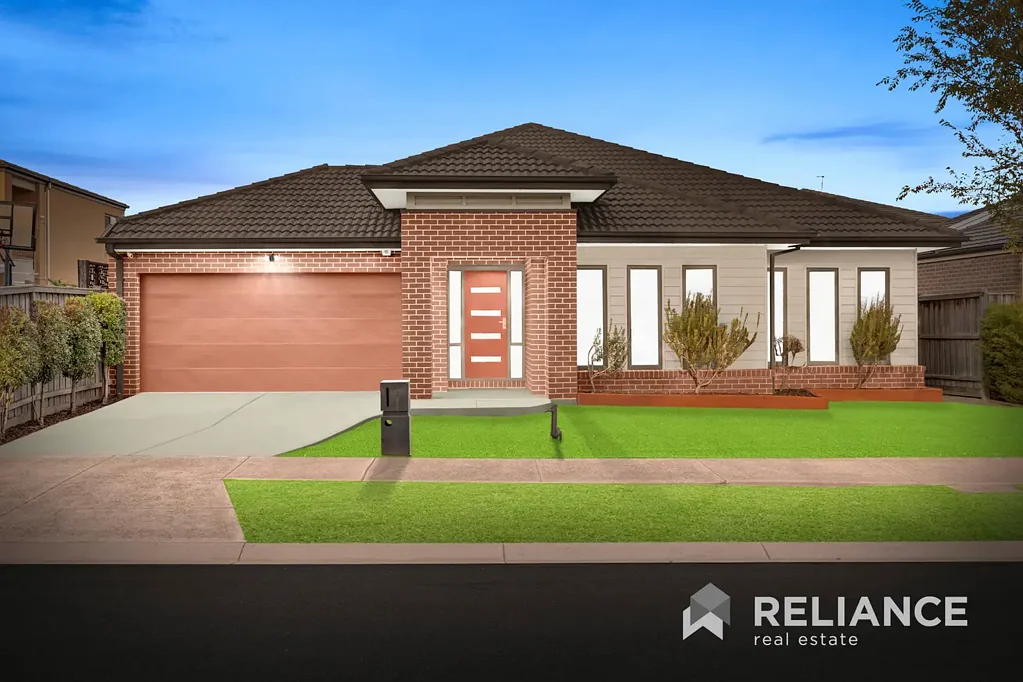 8 McWilliams Crescent, Point Cook, VIC 3030