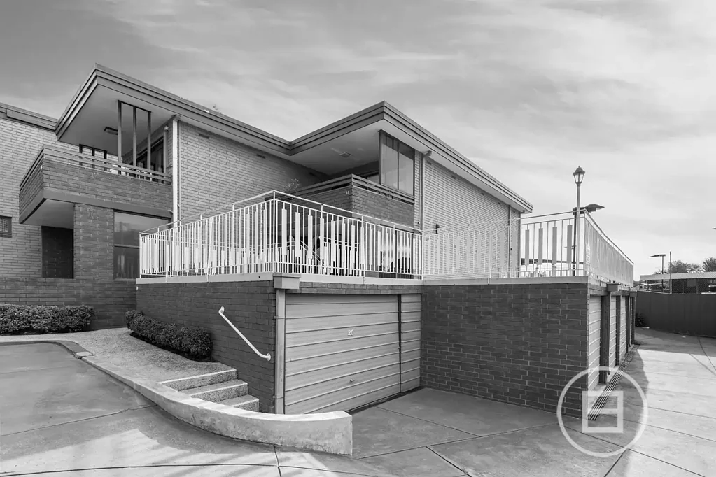 Moonee Ponds 2Phòng ngủ Expressions of Interest closing Monday 13th July at 5pm