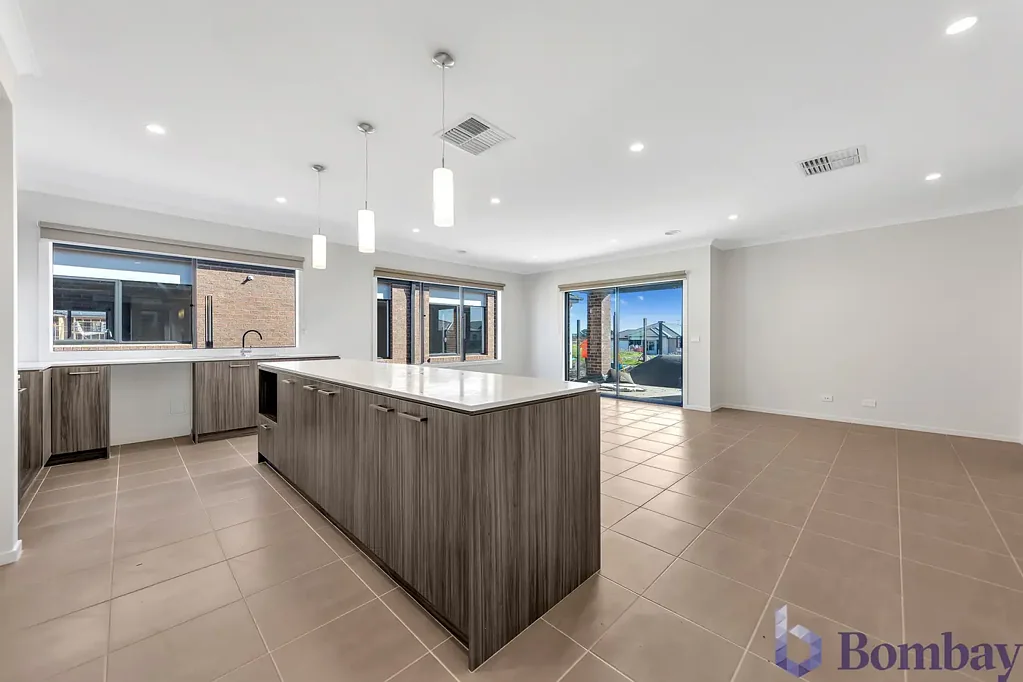Premium  Quality Home !