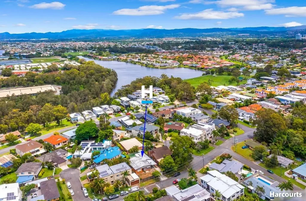 Bundall 4 Bedroom Golden Opportunity That Won't Last!