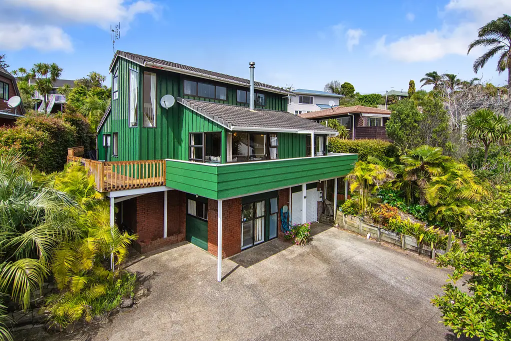 2/58 Glencoe Road, Browns Bay, North Shore City, Auckland