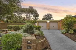 12 Belair Court, Taylors Lakes