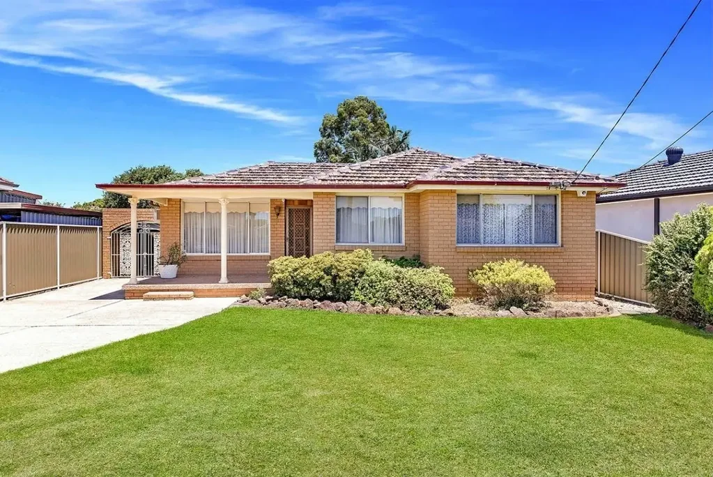 Tidy 3 Bedroom Home, Great Location!