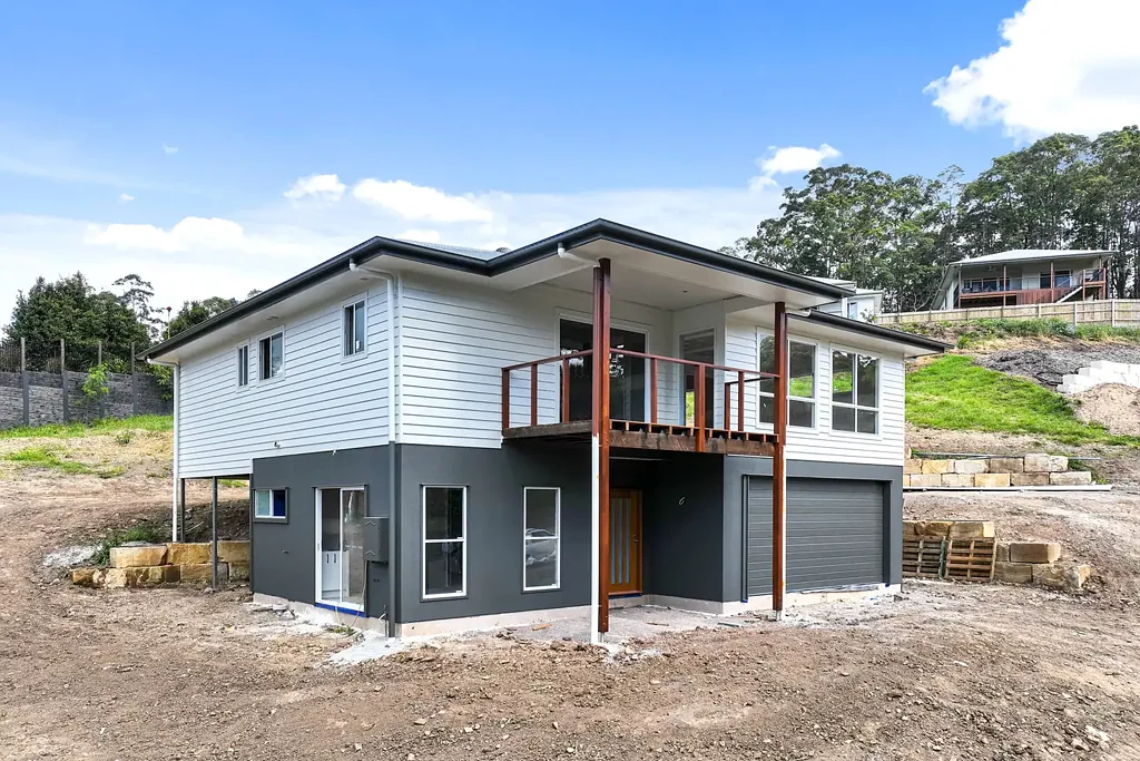 Burnside 4Kwarto Elevated Living – Brand-New Home Nearing Completion
