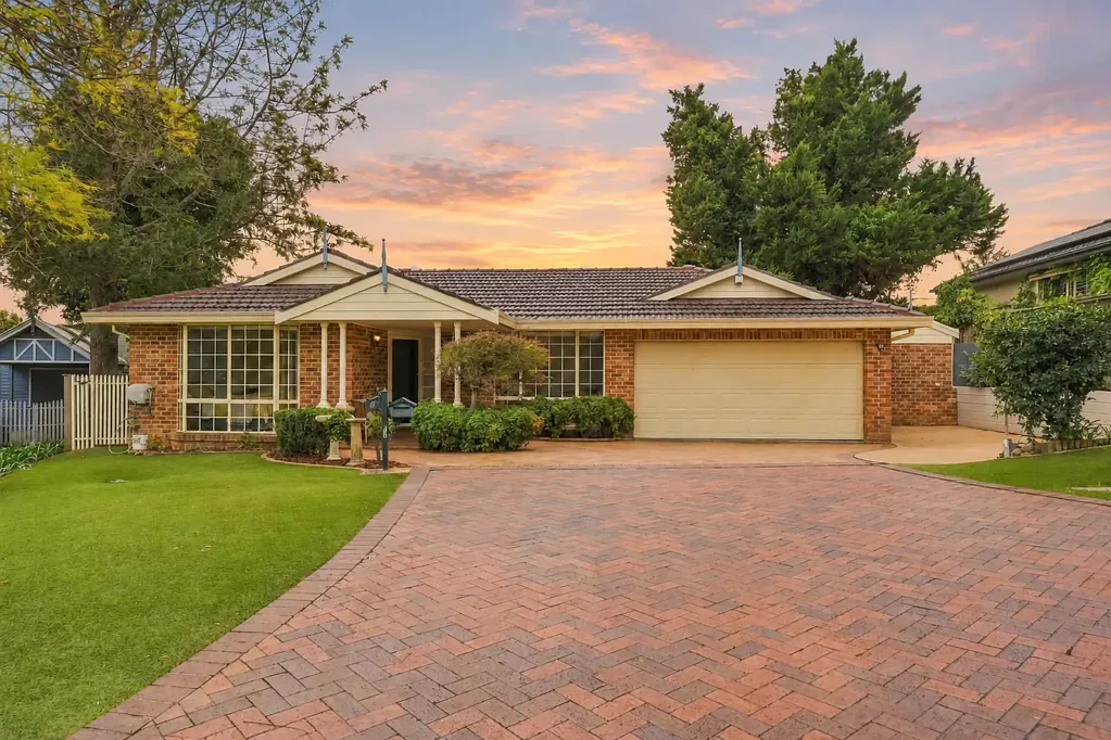 Elderslie 4બેડરૂમ Spacious and Private Living on 681.8m2...