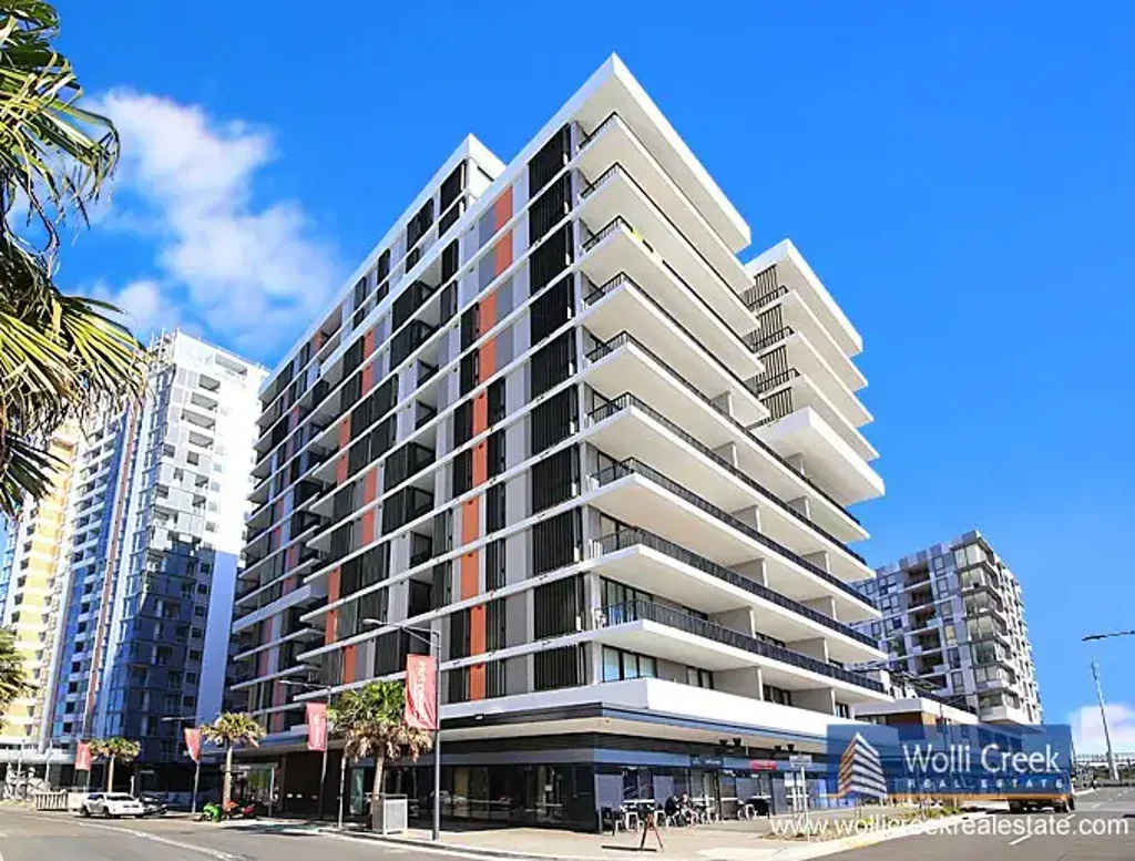 MODERN & SPACIOUS.
