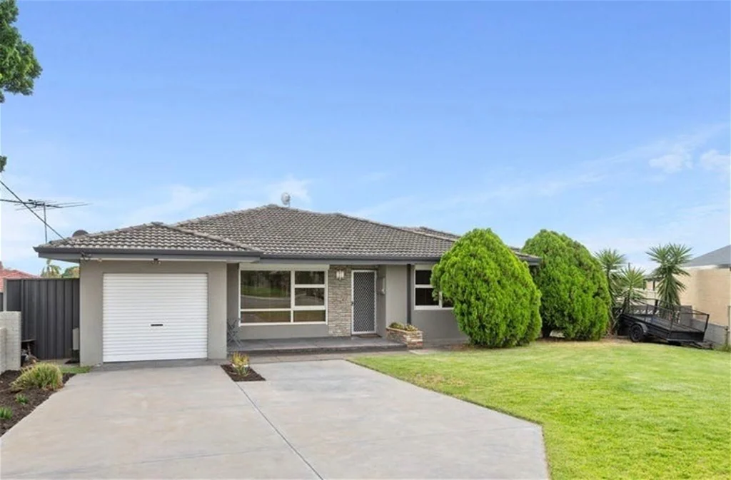 Nollamara 3침실 Charming Family Residence in Prime Morley Location  Elegance and Convenience Combined