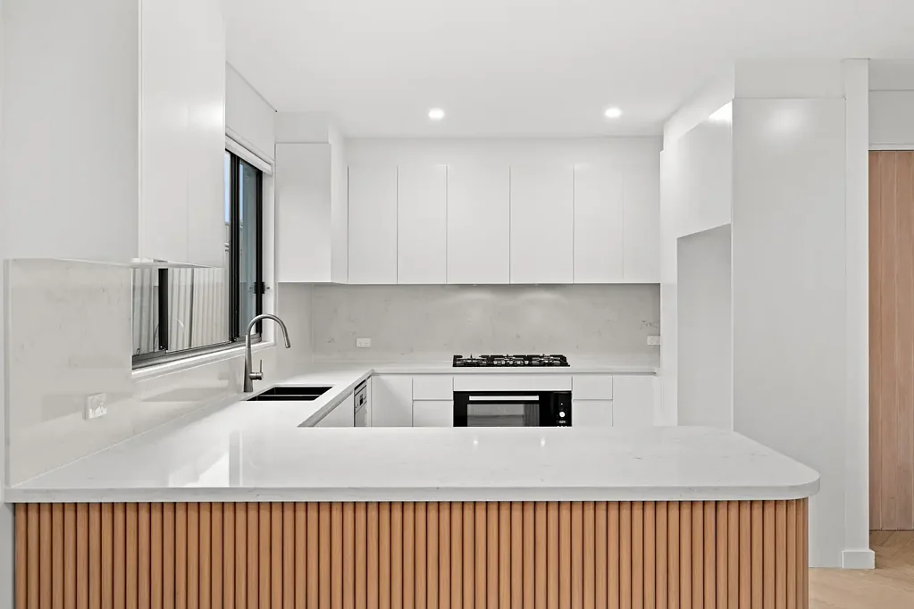 Modern 3-Bedroom Townhouse with All the Mod Cons