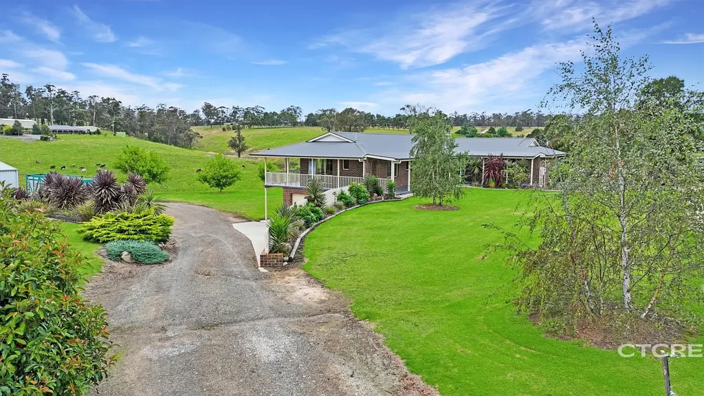 Orbost 5બેડરૂમ Large home and self-contained unit on 3.5 acres