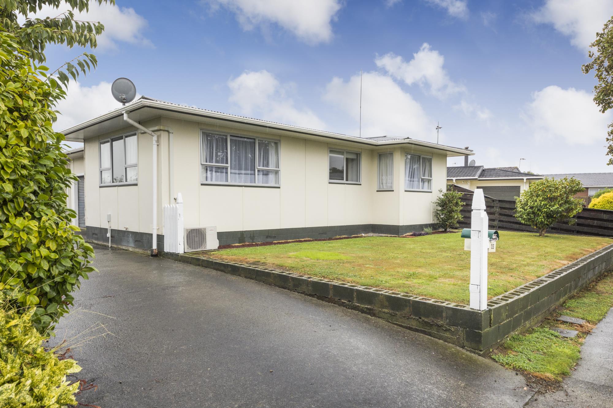 15 Meadowbrook Drive, Cloverlea, Palmerston North, 3 Kuwarto, 0 Banyo