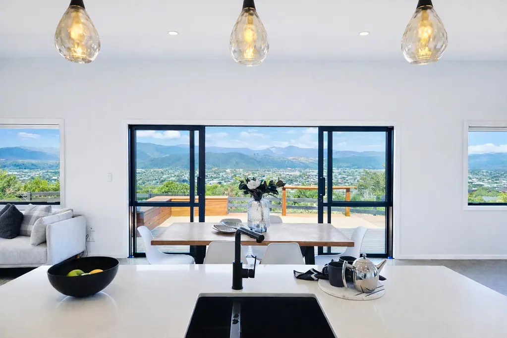 Riverstone Terraces 4房  MODERN LIVING. VALLEY VIEWS. EXCEPTIONAL VALUE.