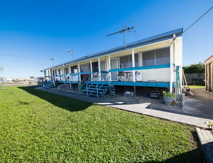 22 Anzac Road, Proserpine, QLD 4800, 4房, 4浴, 排房