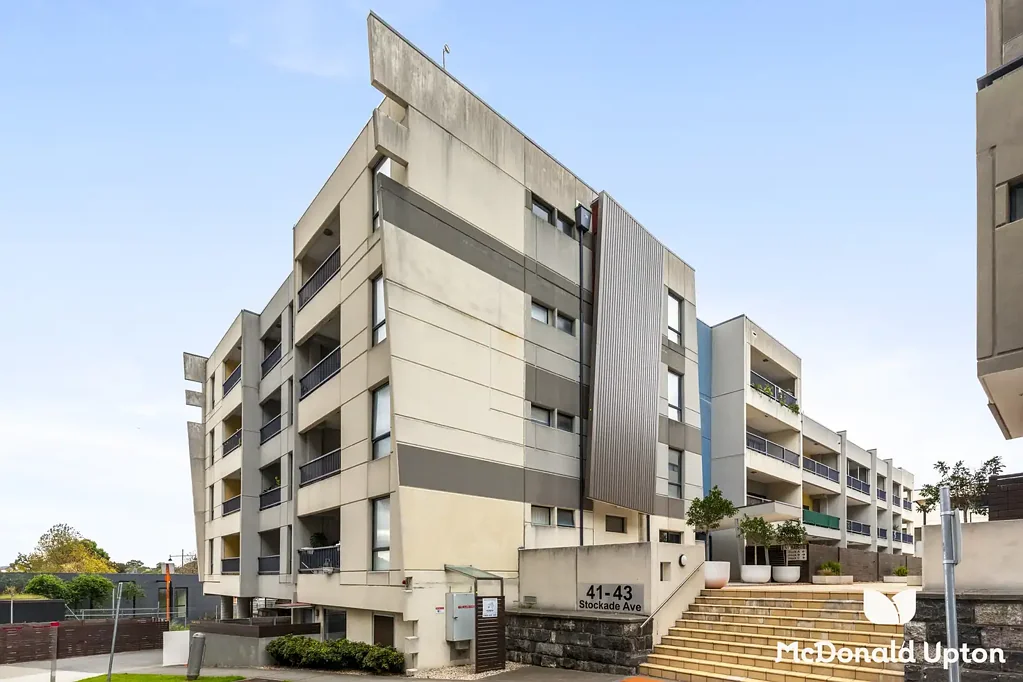 Coburg 1 Slaapkamer Modern Ease in the Heart of Pentridge Village