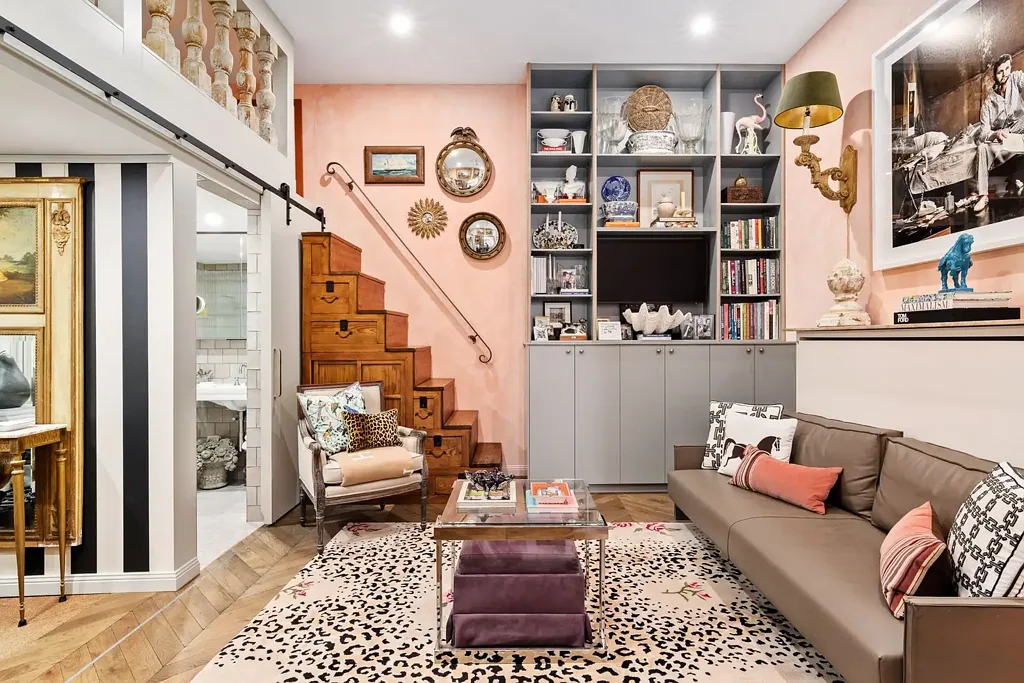 Potts Point Beautiful Designer Studio Flowing to European Inspired Garden Terrace