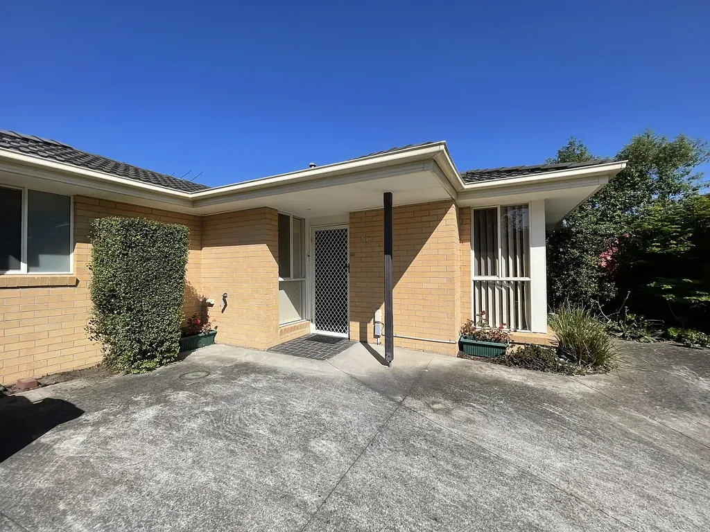 Quiet & Peaceful Retirement Living. Residents must be 55+ years old