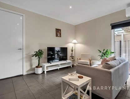 4/50 Unitt Street, Melton, VIC 3337, 3 कमरे, 1 बाथरूम, Unit