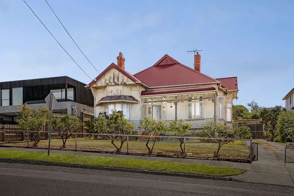 34 Braemar Street, Essendon, VIC 3040